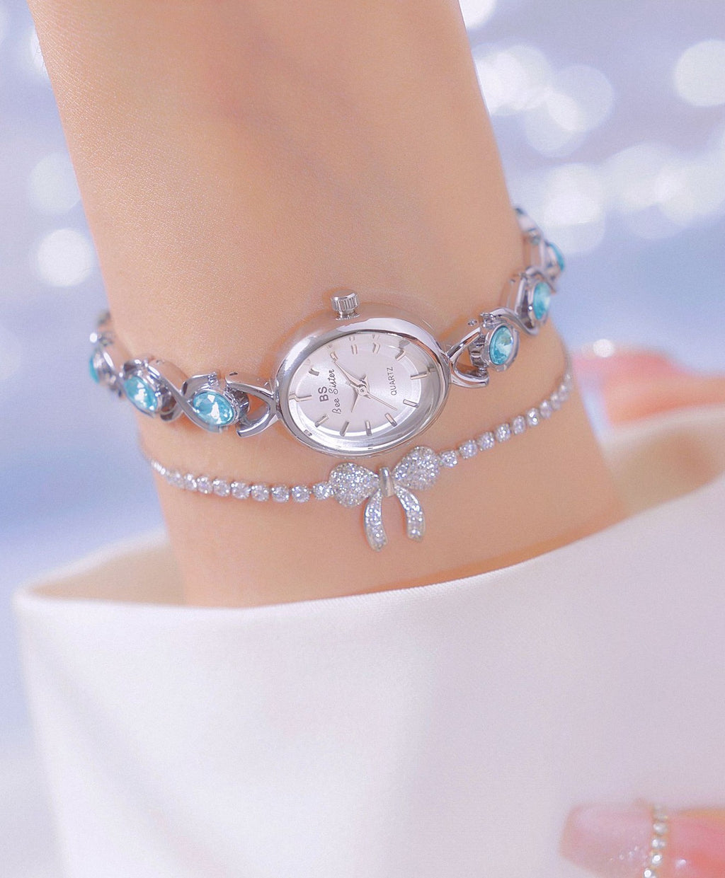 Round Dial Aquamarine Stone Link Bracelet Watch