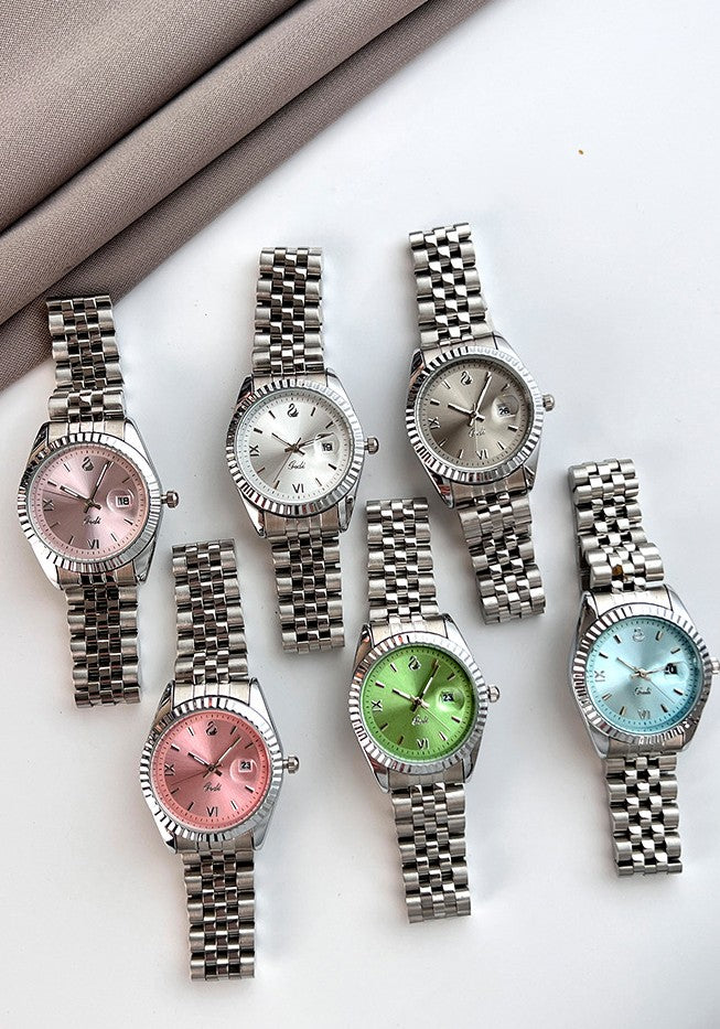 Fluted Bezel Date Dial Bracelet Watch