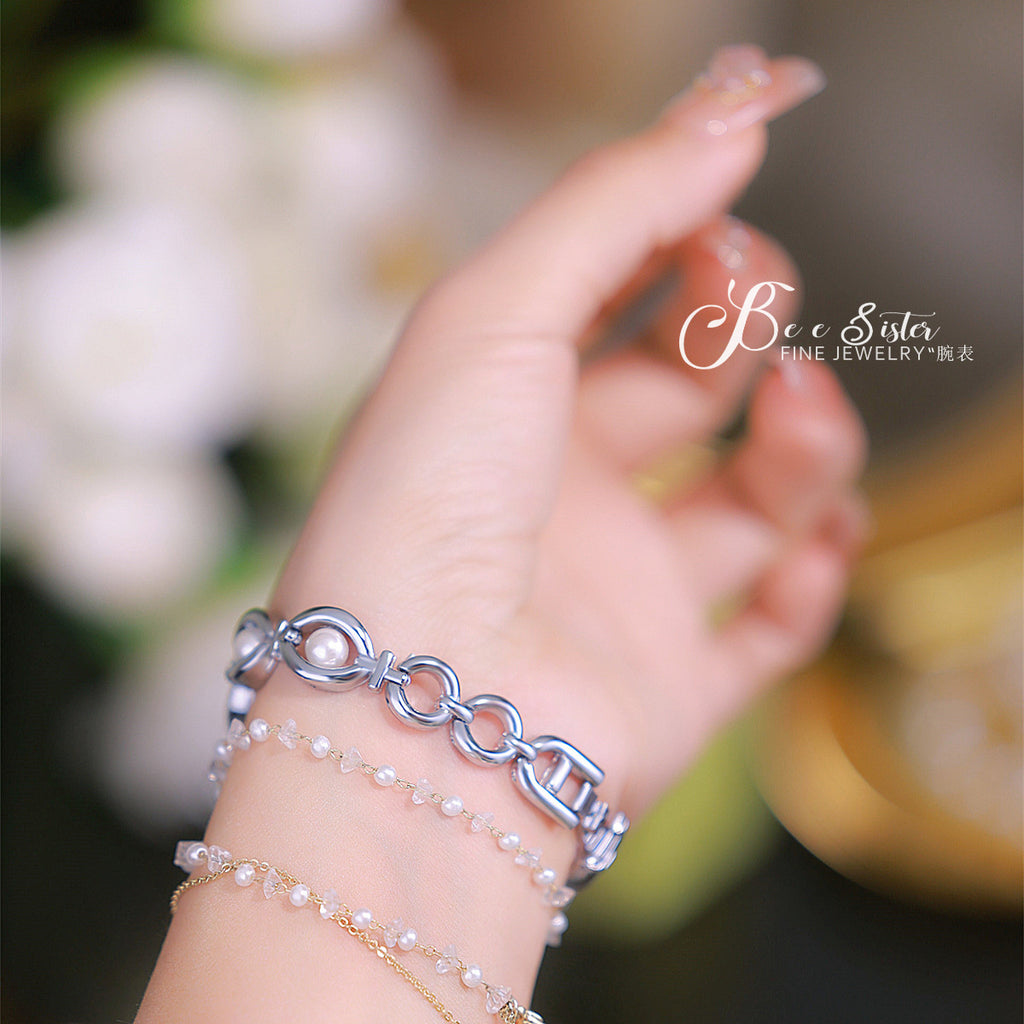 Oval Dial Pearl Link Bracelet Watch