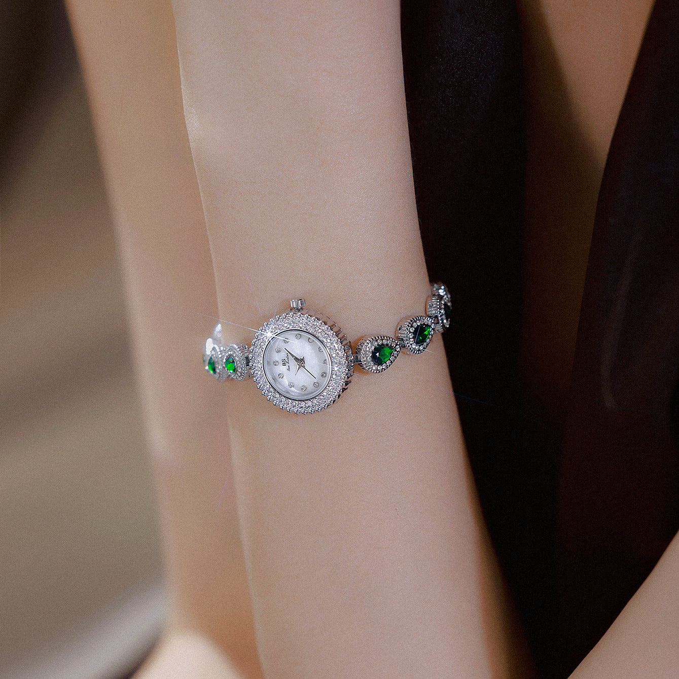 Mother of Pearl Teardrop Gemstone Watch