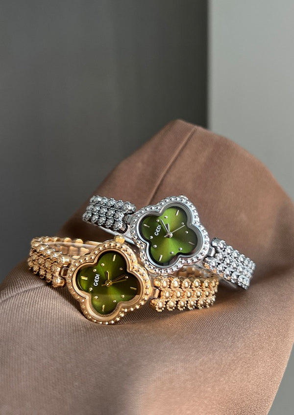 Clover Dial Crystal Bezel Bracelet Watch