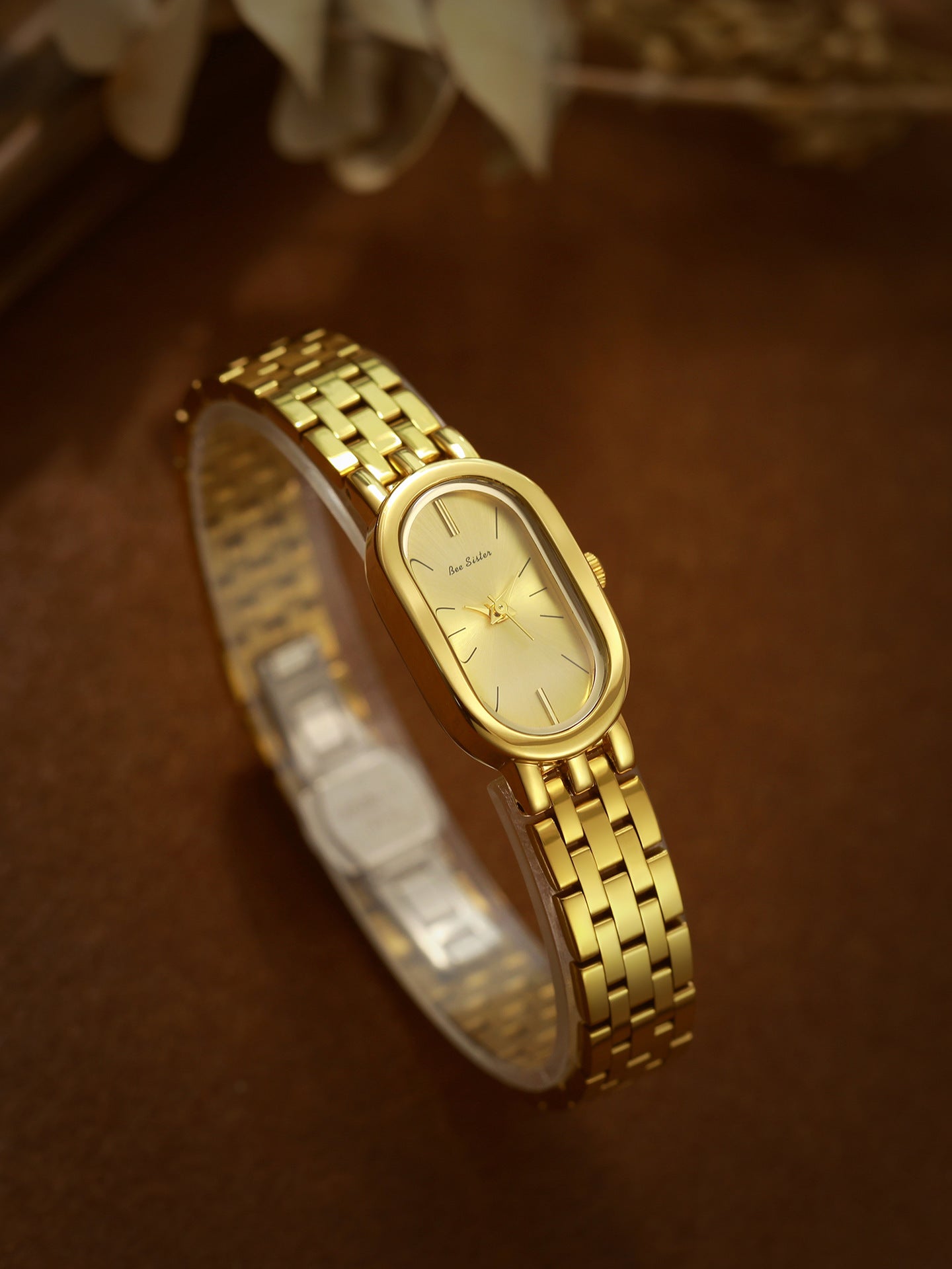 Minimalist Stainless Steel Quartz Watch