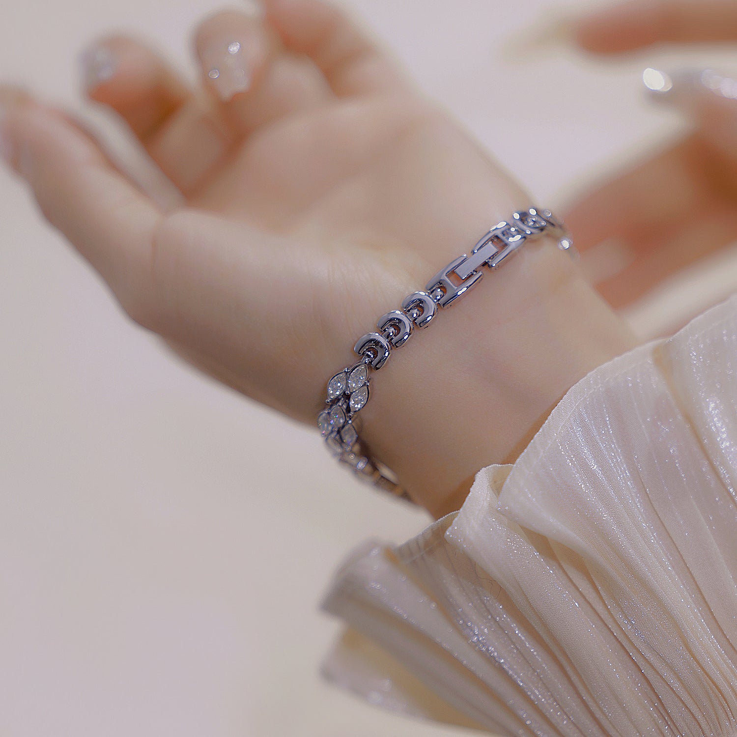 Luxury Quartz Watch with Crystal Embellishments