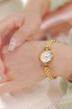Round Crystal Dial Link Bracelet Watch
