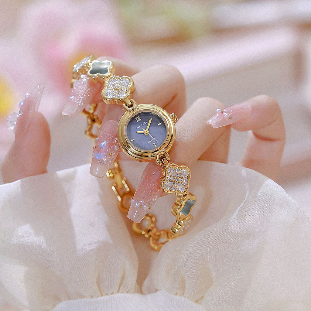 Elegant Floral Design Quartz Watch