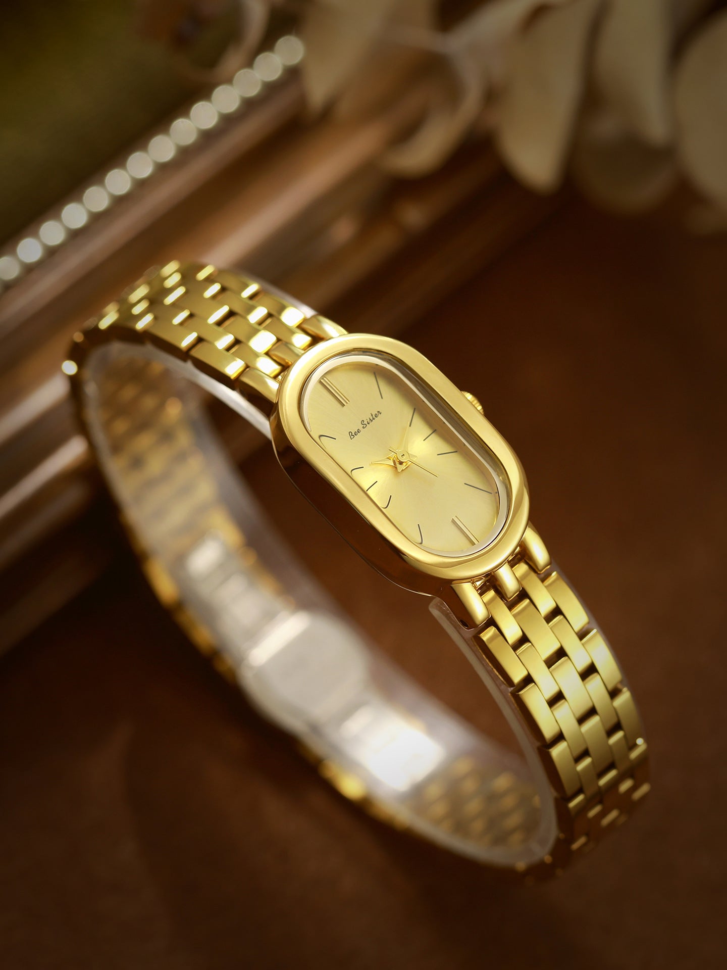Minimalist Stainless Steel Quartz Watch