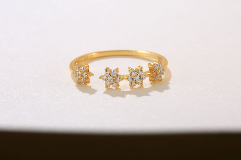 Floral Diamond Ring