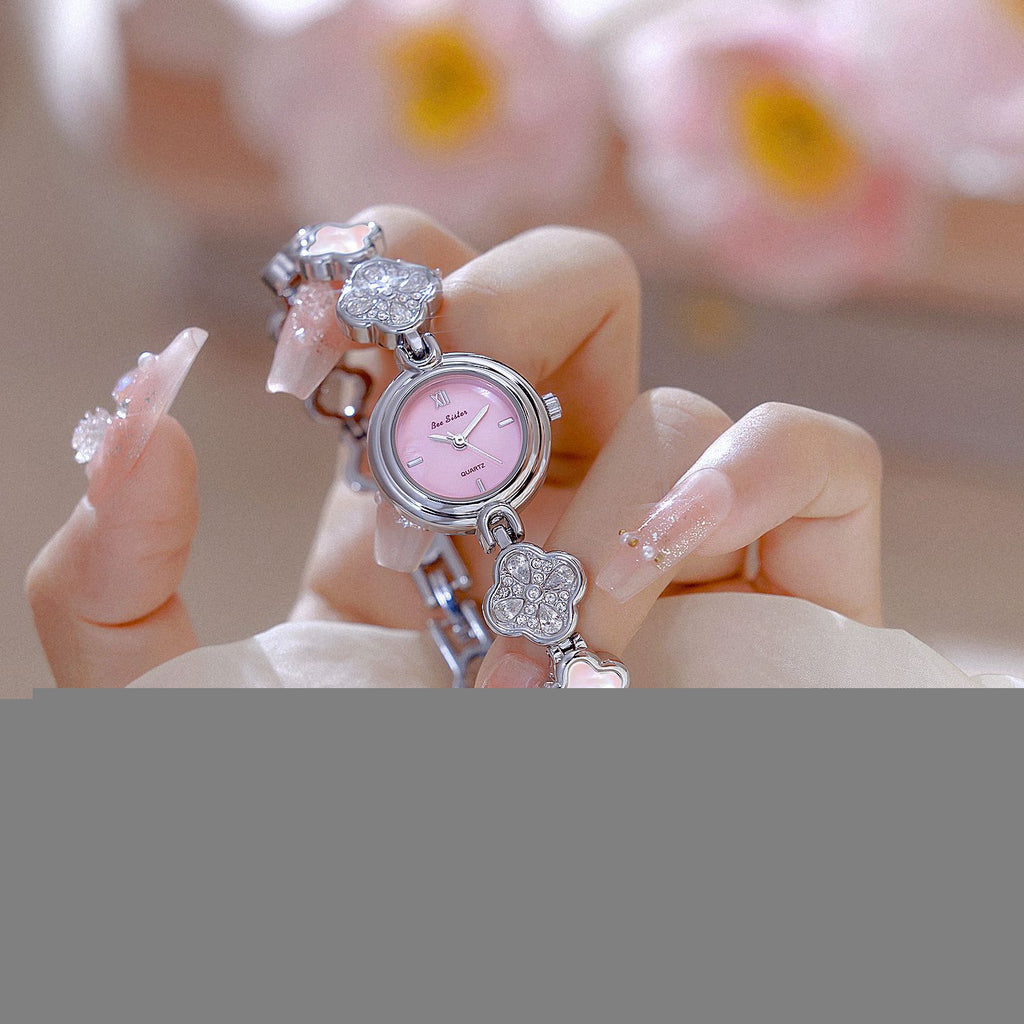 Elegant Floral Design Quartz Watch