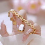 Elegant Floral Design Quartz Watch