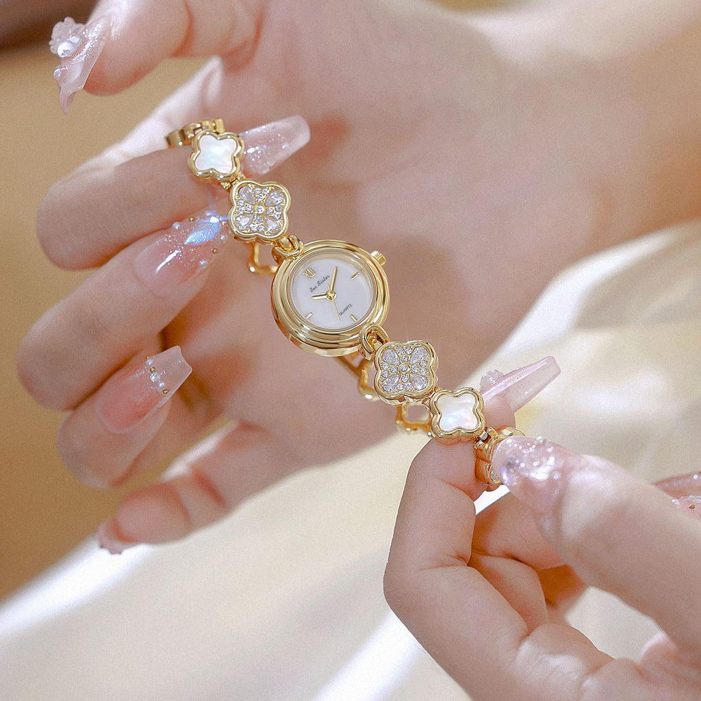 Elegant Floral Design Quartz Watch
