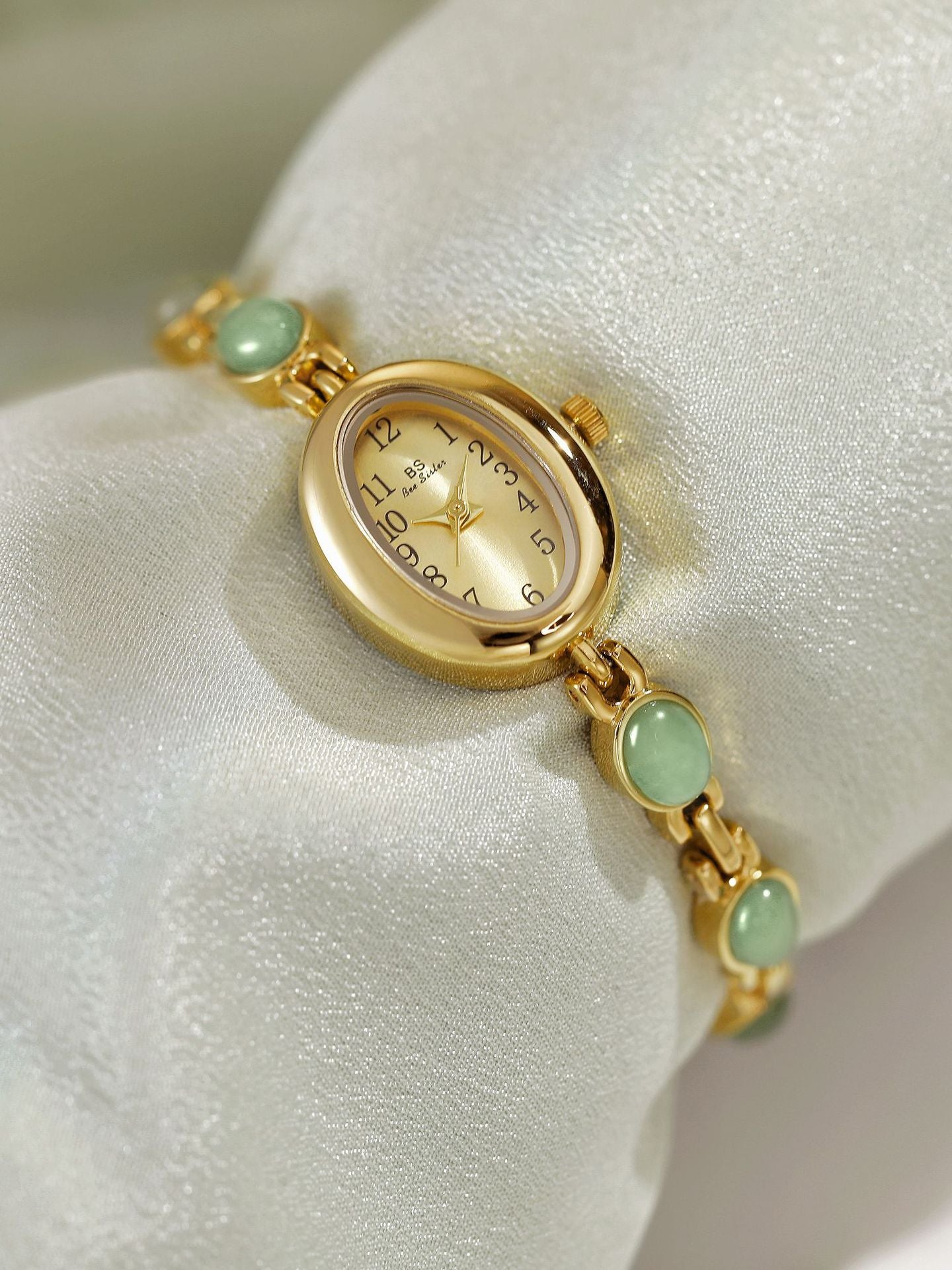 Sophisticated Oval Dial Stone Quartz Watch