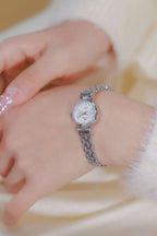 Round Crystal Dial Link Bracelet Watch