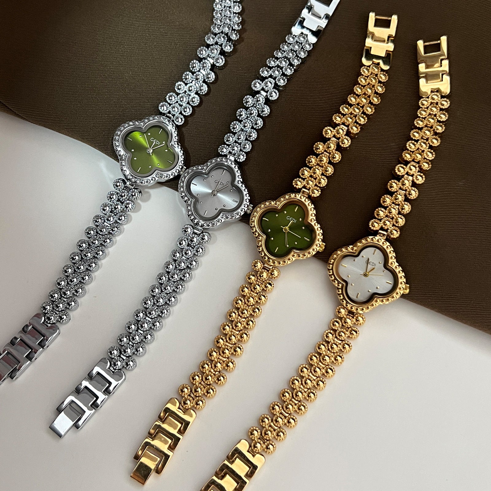 Clover Dial Crystal Bezel Bracelet Watch