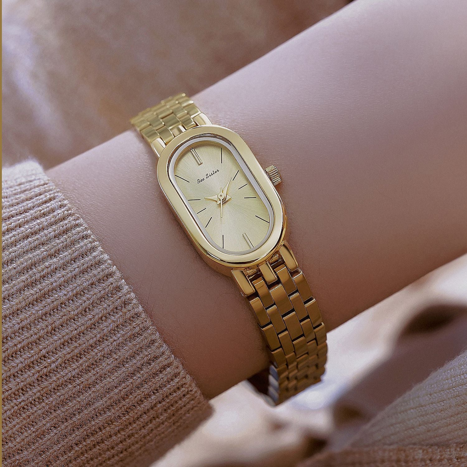 Minimalist Stainless Steel Quartz Watch