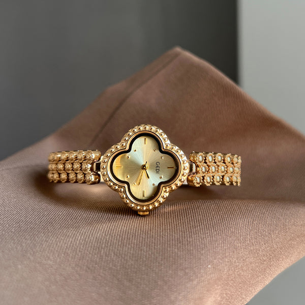 Clover Dial Crystal Bezel Bracelet Watch