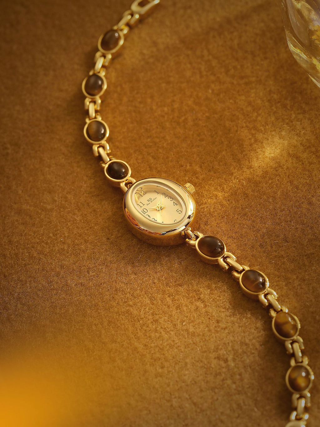 Sophisticated Oval Dial Stone Quartz Watch