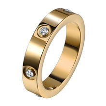 Eterna Studded Gold Band