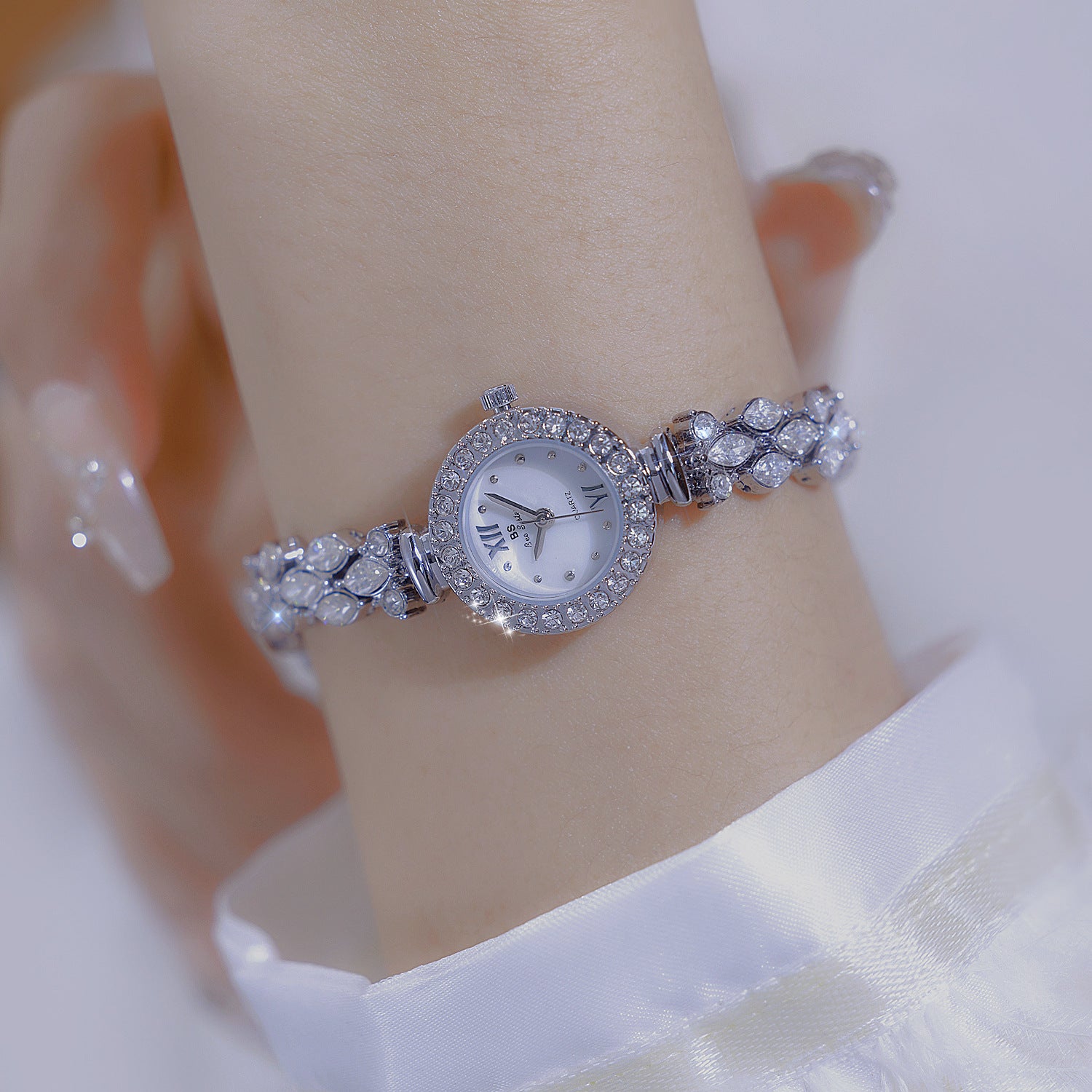 Luxury Quartz Watch with Crystal Embellishments