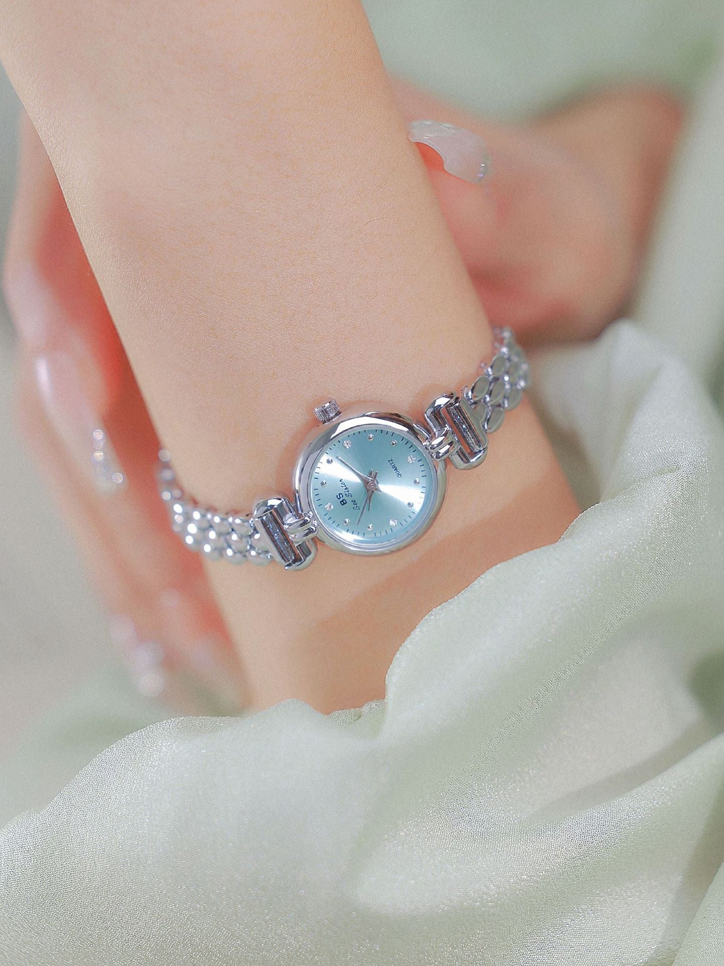 Delicate Chain Bracelet Watch