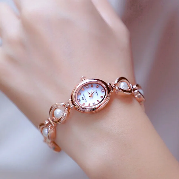 The Nouravi Buckle Quartz Watch